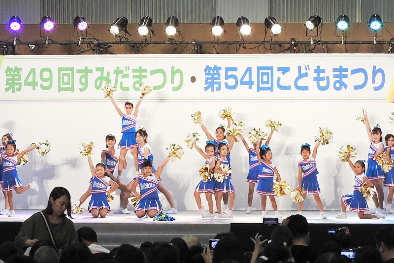 体育館ステージ